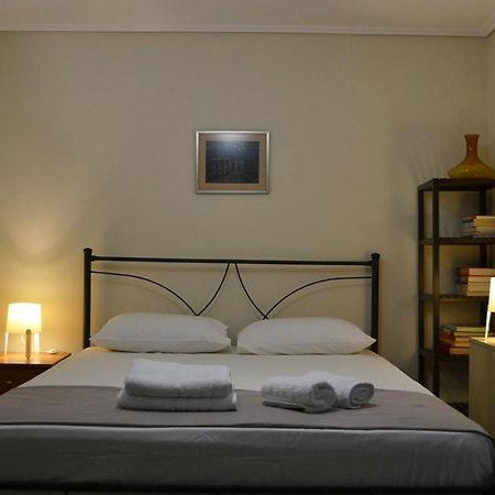 Kalamata Beach Maizonette Ground Floor And Semi-Basement With Yard מראה חיצוני תמונה