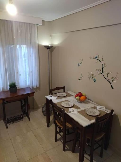 Kalamata Beach Maizonette Ground Floor And Semi-Basement With Yard מראה חיצוני תמונה